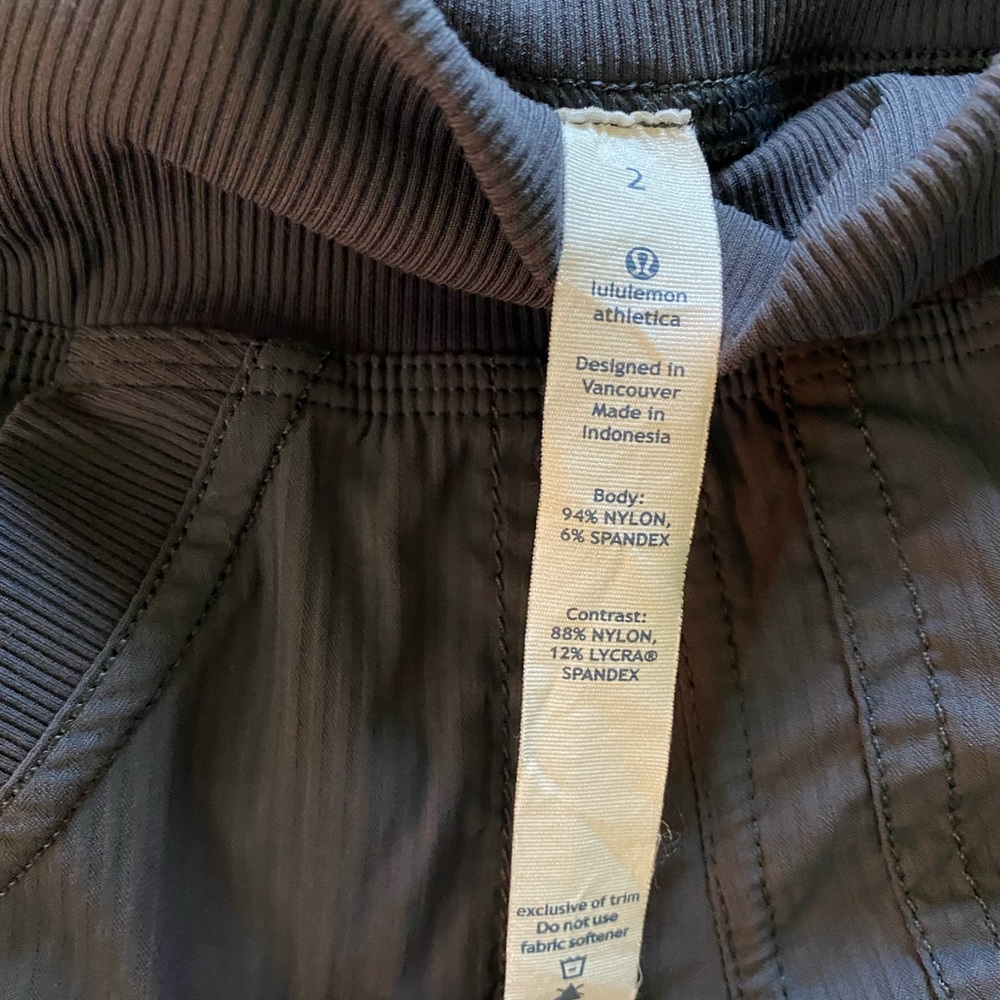 Lululemon Dance studio pants, unlined. Size 2